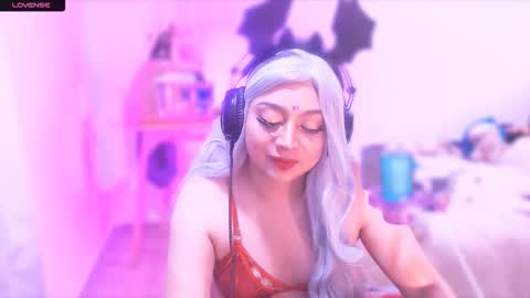 Snapshot of hana_hyuga1 chatting on October 25, 2025, 2:41 am Hana Hyuga . Please help me reach 200 thumbs up online show from October 25, 2025, 2:41 am