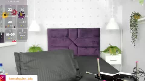 Snapshot of hanaahquinn chatting on October 22, 2025, 11:32 am hanaahquinn online show from October 22, 2025, 11:32 am