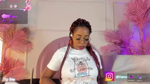 hanaahquinn online show from April 30, 2026, 11:38 am