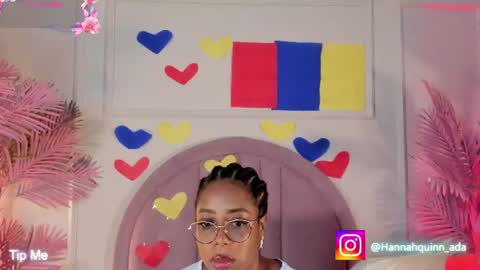 Snapshot of hanaahquinn chatting on June 16, 2026, 11:35 am hanaahquinn online show from June 16, 2026, 11:35 am