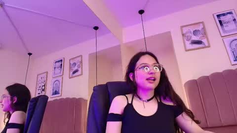 Snapshot of hanabie_ chatting on February 11, 2026, 3:22 am hanabie_ online show from February 11, 2026, 3:22 am