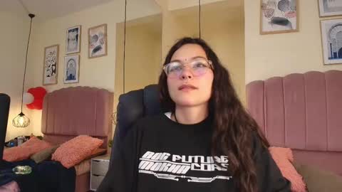 Snapshot of hanabie_ chatting on February 25, 2026, 3:16 am hanabie_ online show from February 25, 2026, 3:16 am