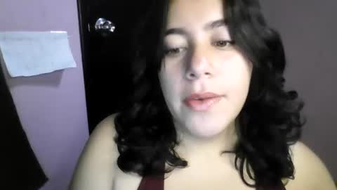 Snapshot of hanah_bakeer chatting on June 22, 2026, 3:53 pm Hanah Montana Independent model online show from June 22, 2026, 3:53 pm