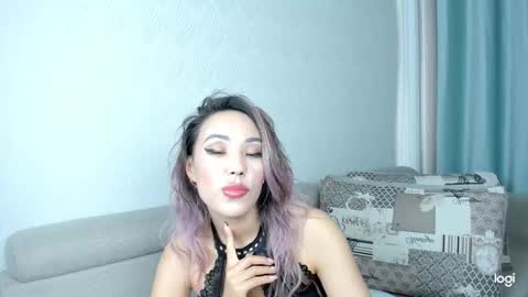 Snapshot of hanah_cho_cho chatting on February 14, 2025, 5:30 am Hanah online show from February 14, 2025, 5:30 am