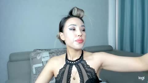 Snapshot of hanah_cho_cho chatting on February 24, 2025, 5:22 am Hanah online show from February 24, 2025, 5:22 am