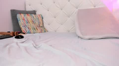 Snapshot of hanah_gray chatting on March 11, 2025, 5:24 pm hanah_gray online show from March 11, 2025, 5:24 pm