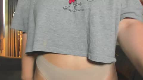 Snapshot of hanahwoods chatting on February 26, 2025, 2:15 am hanahwoods online show from February 26, 2025, 2:15 am