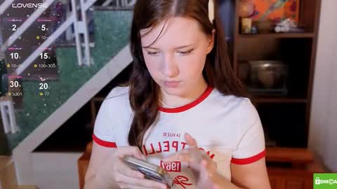 hanahwoods online show from March 7, 2026, 3:36 am