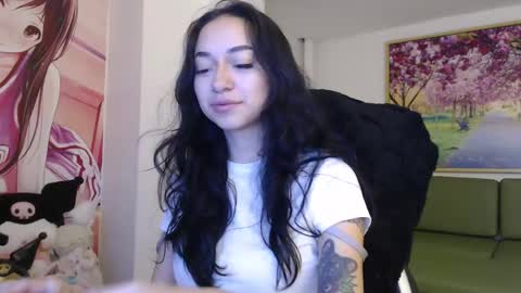 Snapshot of hanaku_8 chatting on November 8, 2025, 1:22 pm Hanaku online show from November 8, 2025, 1:22 pm