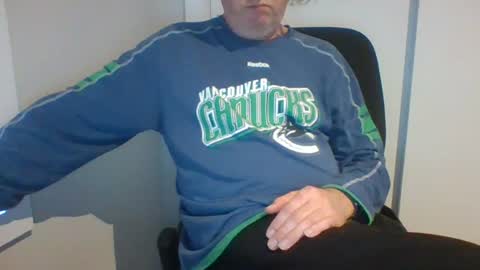 hand_ball_32 online show from August 3, 2026, 7:07 am