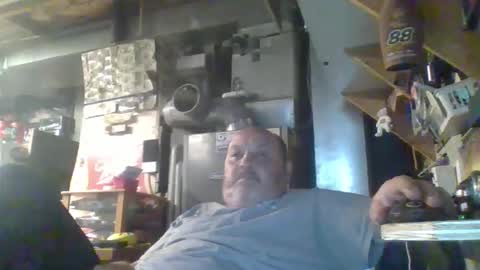 naked man online show from April 23, 2026, 2:02 am