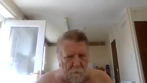 Snapshot of handiman1001 chatting on July 9, 2026, 1:48 pm handiman1001 online show from July 9, 2026, 1:48 pm