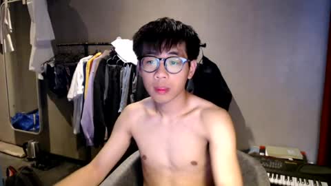 handsome_mannn online show from August 2, 2026, 7:23 pm