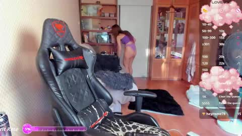 Snapshot of handsome_whale chatting on June 3, 2026, 1:41 am Mila online show from June 3, 2026, 1:41 am