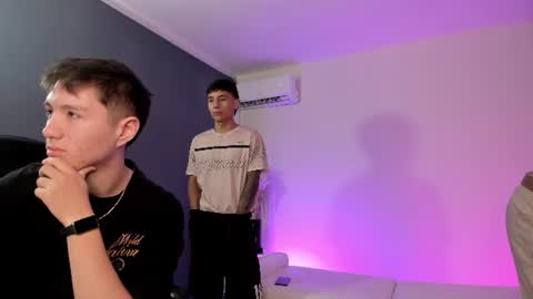 leonardfarrucknick and otis online show from June 24, 2026, 12:59 pm