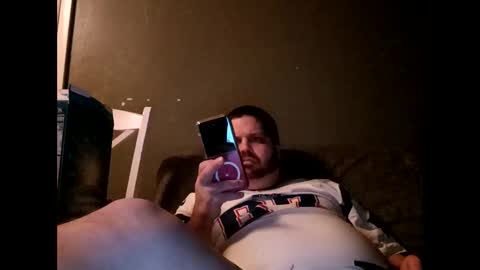 Handsomedaddy198923 online show from February 9, 2026, 4:38 am