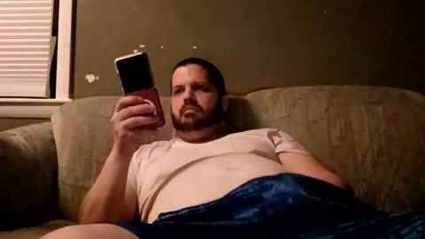 Handsomedaddy198923 online show from April 24, 2026, 7:11 am