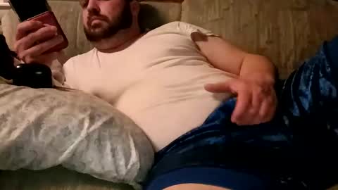 Handsomedaddy198923 online show from April 25, 2026, 6:16 am