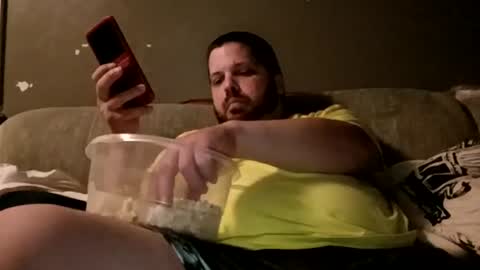 Handsomedaddy198923 online show from June 17, 2026, 7:00 am