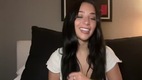Snapshot of hangoutwithvanessa chatting on June 25, 2026, 3:28 am Vanessa online show from June 25, 2026, 3:28 am