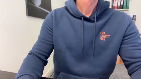 Snapshot of hankmoody6 chatting on December 19, 2025, 9:27 am hanky online show from December 19, 2025, 9:27 am