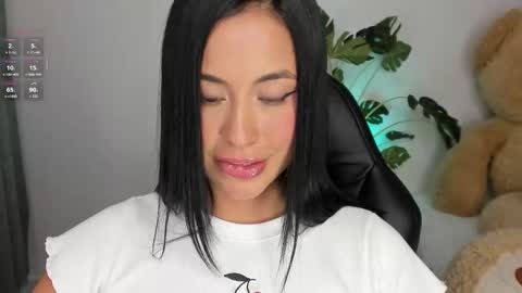 Snapshot of hanna_1sweet chatting on March 2, 2026, 7:43 pm hanna online show from March 2, 2026, 7:43 pm