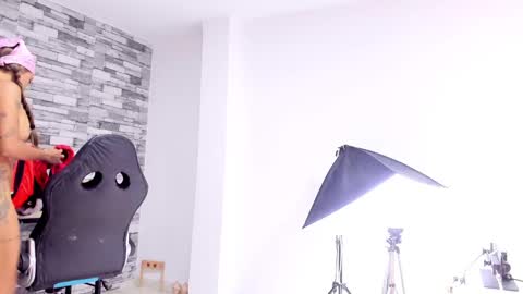 Snapshot of hanna__steyl chatting on February 22, 2025, 6:30 pm Hanna online show from February 22, 2025, 6:30 pm