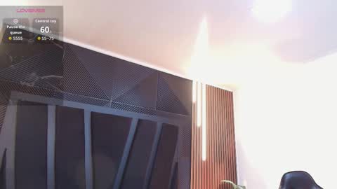 HANNA BECKER online show from March 5, 2026, 11:06 am