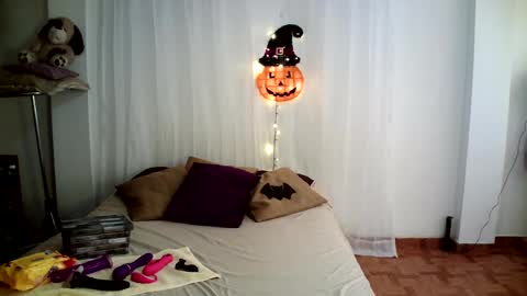 Hanna charming online show from October 8, 2025, 6:38 pm