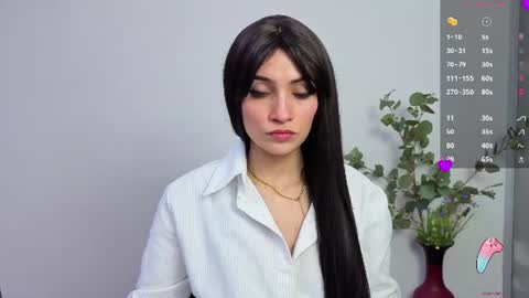 Sara online show from June 16, 2026, 3:36 pm