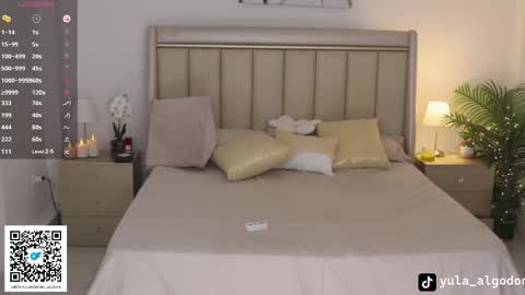 Snapshot of hanna_costtello chatting on February 24, 2025, 5:43 am hanna_costtello online show from February 24, 2025, 5:43 am