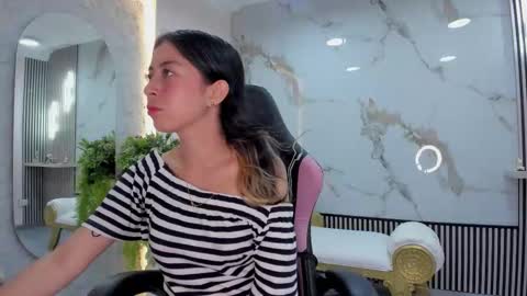 Snapshot of hanna_cutte_ chatting on November 26, 2025, 6:42 pm Hanna online show from November 26, 2025, 6:42 pm