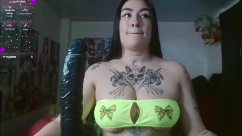 Snapshot of hanna_davis1 chatting on November 12, 2025, 4:29 pm Hanna davis new account online show from November 12, 2025, 4:29 pm