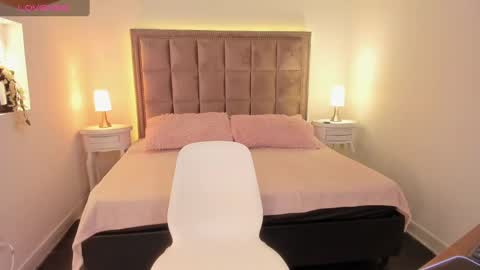 Snapshot of hanna_fost chatting on October 26, 2025, 3:29 pm im Hanna online show from October 26, 2025, 3:29 pm