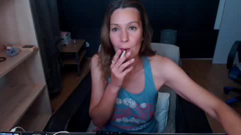 Snapshot of hanna_ha chatting on June 25, 2026, 8:02 pm hanna_ha online show from June 25, 2026, 8:02 pm