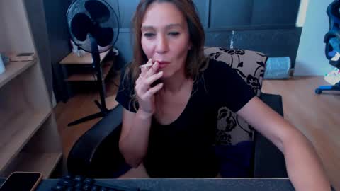 Snapshot of hanna_ha chatting on July 12, 2026, 4:20 pm hanna_ha online show from July 12, 2026, 4:20 pm