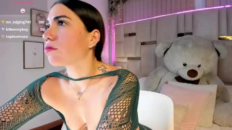 Hanna Klover online show from April 28, 2026, 3:33 am
