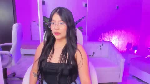 Hanna online show from March 17, 2026, 1:43 am