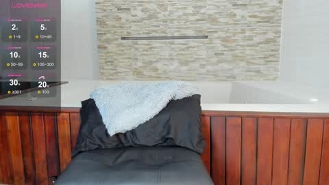 Hanna lens online show from February 2, 2025, 5:59 pm