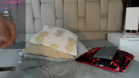 Hanna lens online show from February 6, 2025, 6:13 pm