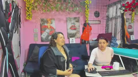 Snapshot of hanna_mature01 chatting on May 20, 2026, 12:22 pm Hanna online show from May 20, 2026, 12:22 pm