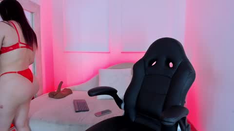 Snapshot of hanna_moonlight_ chatting on December 24, 2024, 5:44 pm Hanna online show from December 24, 2024, 5:44 pm