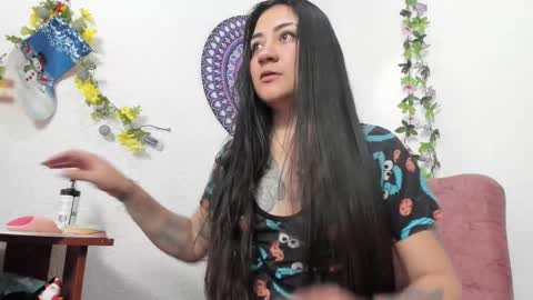 Camila online show from December 26, 2024, 3:31 pm