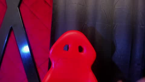 EVA online show from February 26, 2025, 12:38 am