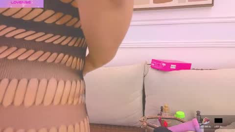 HANNA SOFIA online show from May 10, 2026, 10:53 am