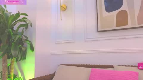 HANNA SOFIA online show from June 2, 2026, 11:12 am