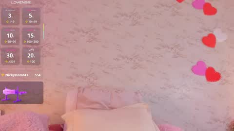 Snapshot of hannablaze_ chatting on March 1, 2025, 6:03 am HannaB online show from March 1, 2025, 6:03 am