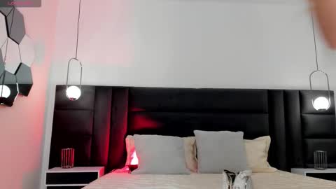  Hanna Connor  online show from November 21, 2025, 8:29 pm