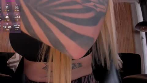  Hanna Connor  online show from December 19, 2025, 8:27 pm