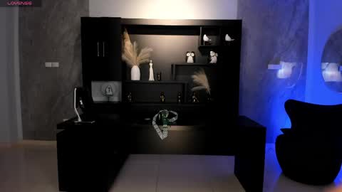  Hanna Connor  online show from May 3, 2026, 11:44 pm